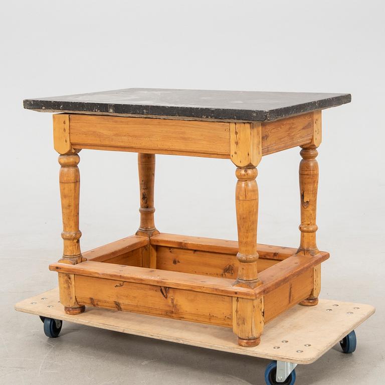 Table in Baroque style, late 19th century.