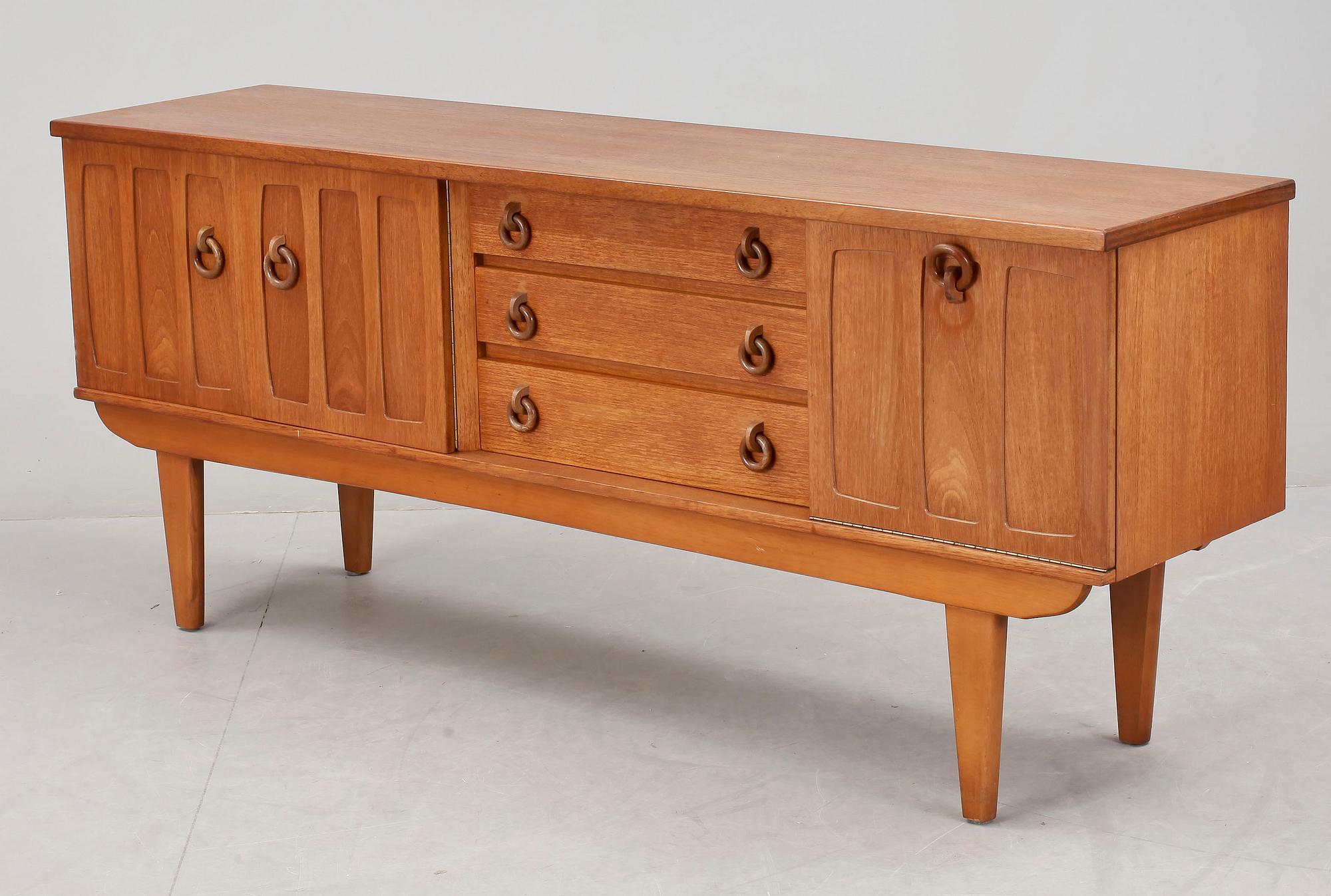 SIDEBOARD, 1960-tal.