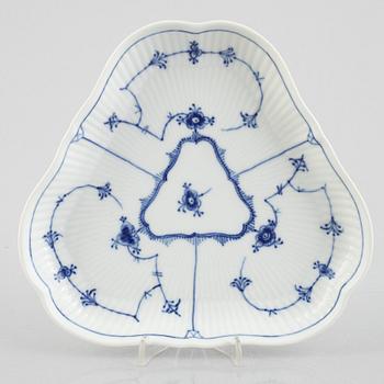 A 'Blue Fluted' / 'Musselmalet rifflet', porcelain dish, Royal Copenhagen, model 27, 1967.