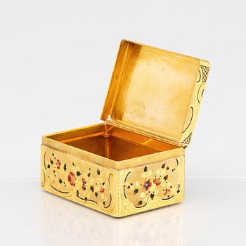 A late 18th century gold and enamel box, possibly Hanau.