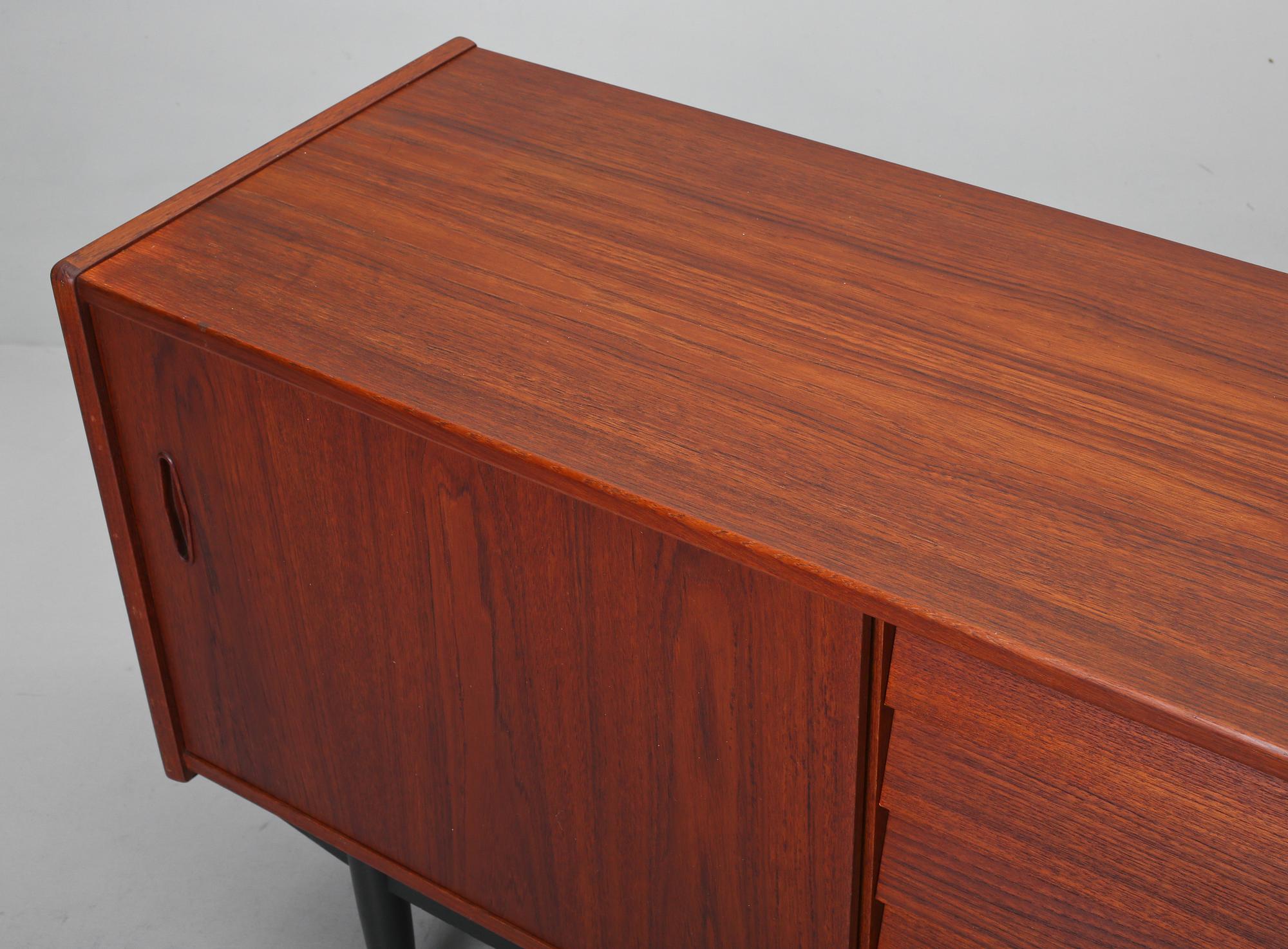 SIDEBOARD, "Trio", Nils Jonsson, Troeds, 1950-/60-tal.