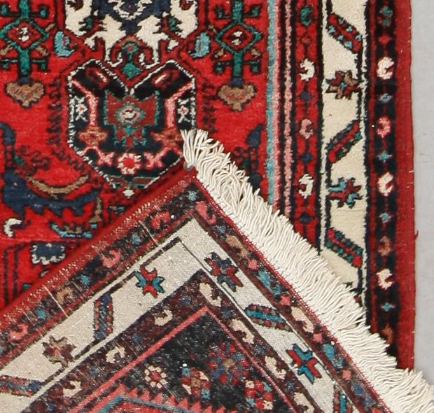 MATTA, orient, 283 x 81 cm.