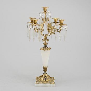 KANDELABER, Oscariansk, alabaster samt metall, 1800-talets senare hälft.