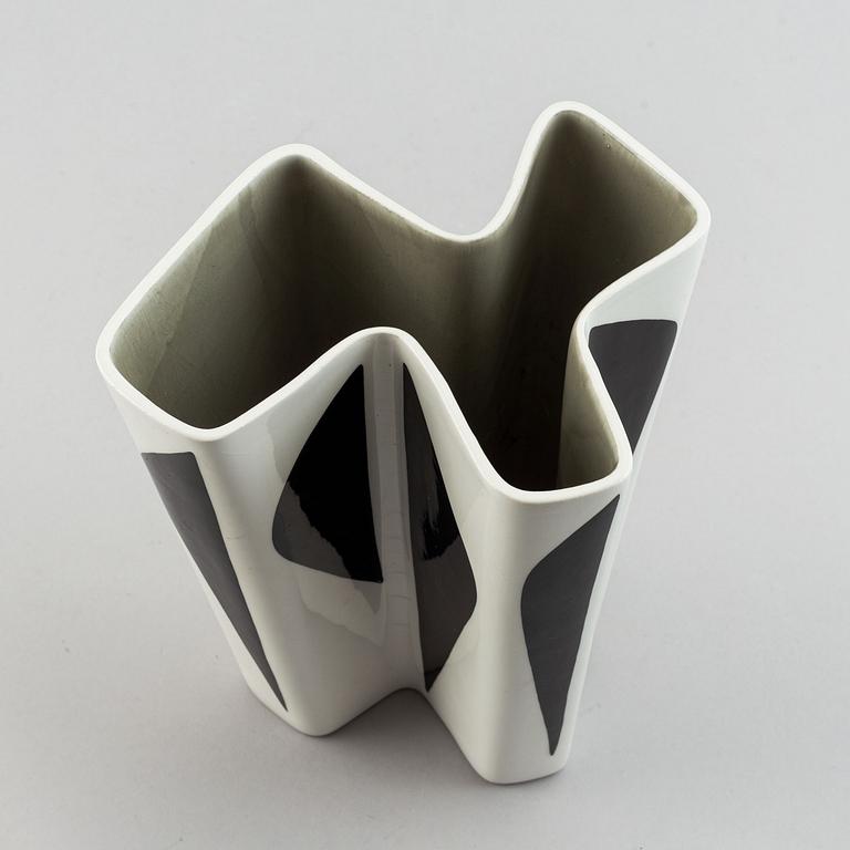 Carl-Harry Stålhane, a 'Konstrakta SNT' vase, for Rörstrand, designed 1953.