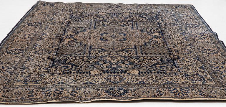 Carpet, 340 x 250 cm.