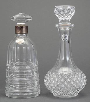 KARAFFER med PROPP, 6 st samt SNAPS/LIKÖRGLAS, 10 st, 1800/1900-tal.