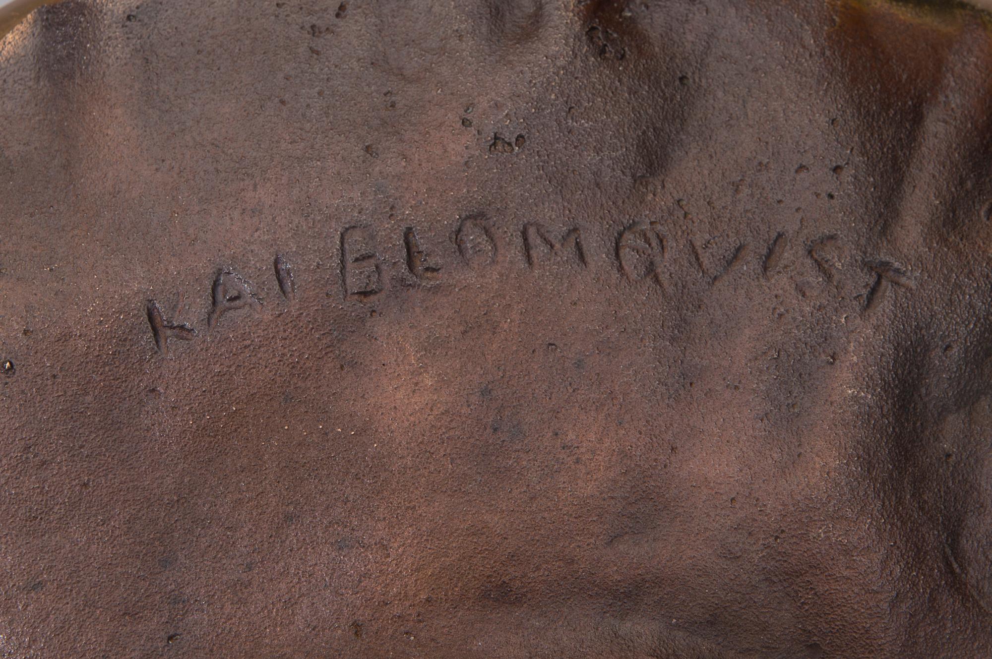 SKÅLFAT, brons, signerat i godset Kai Blomqvist.