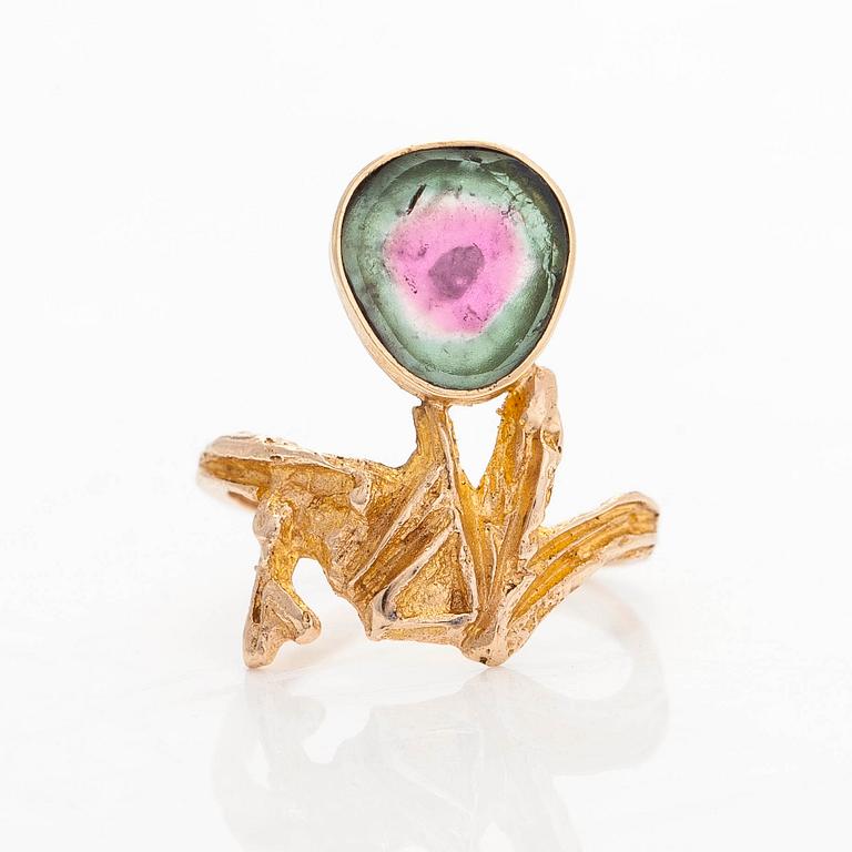 Björn Weckström, a 14K gold ring 'Pond in the forest' with a tourmaline. Lapponia 1971.