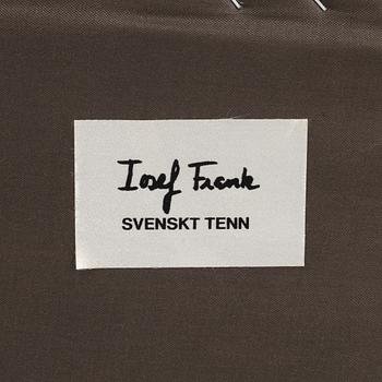 Josef Frank, fåtölj med fotpall, modell 336, Firma Svenskt Tenn.