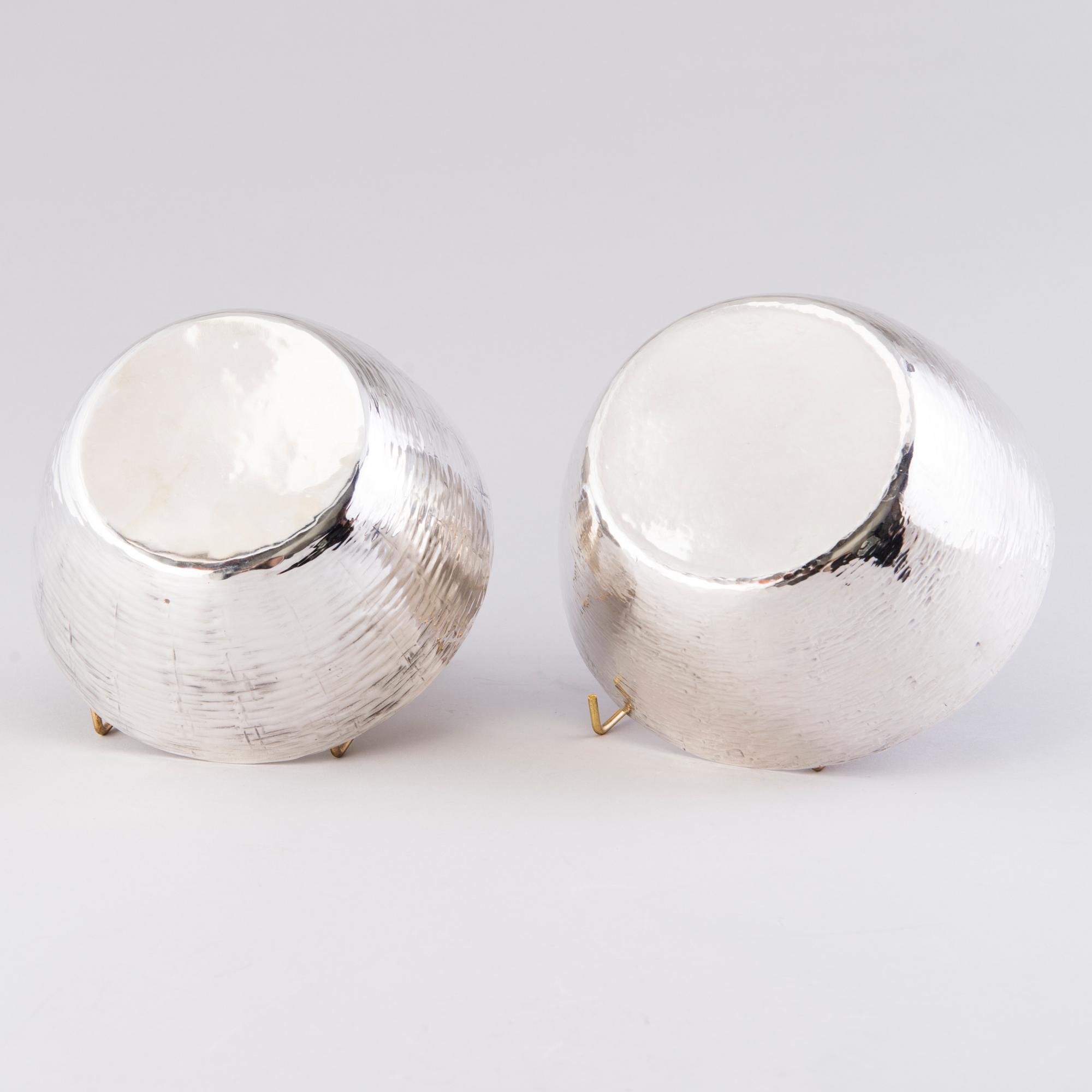 TAPIO WIRKKALA, skålar 2 st, silver Hopeakeskus/Kultakeskus, Tavastehus 1966 och 1986.