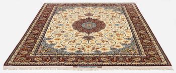 An Isfahan carpet, Central Persia, signed Akbaroff, c. 315 x 205 cm.