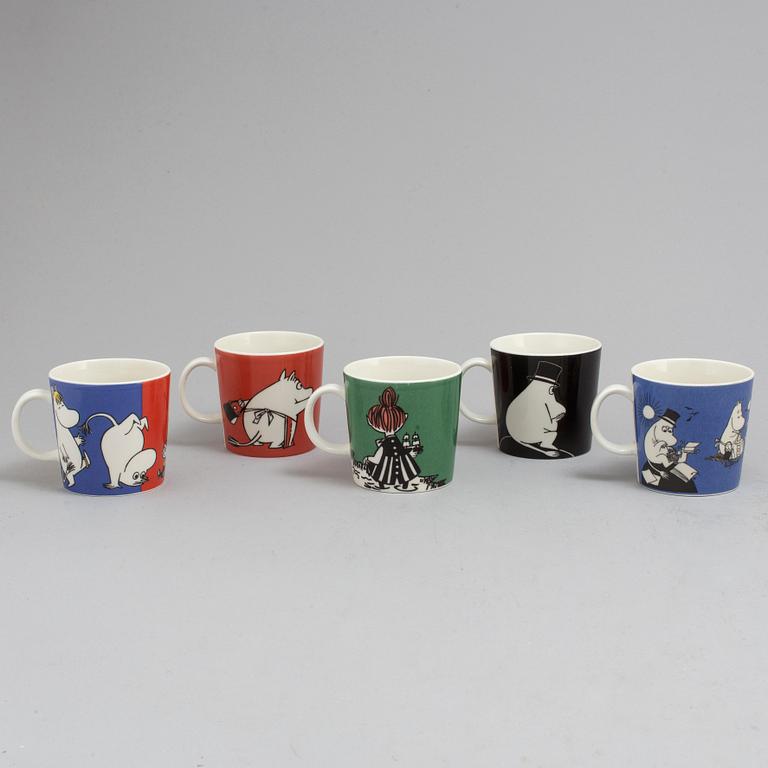 Five porcelain Moomin Characters mugs from Arabia, Finland.