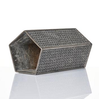 Firma Svenskt Tenn, a pewter vase/pen stand, model "A 2265", Firma Svenskt Tenn, Stockholm 1936.