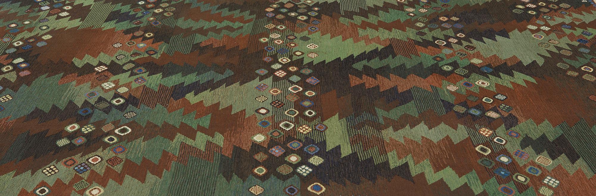 BARBRO NILSSON, matta, gobelängteknik, 289,5 x 238,5 cm, "Tånga brun och grön", signerad AB MMF BN.