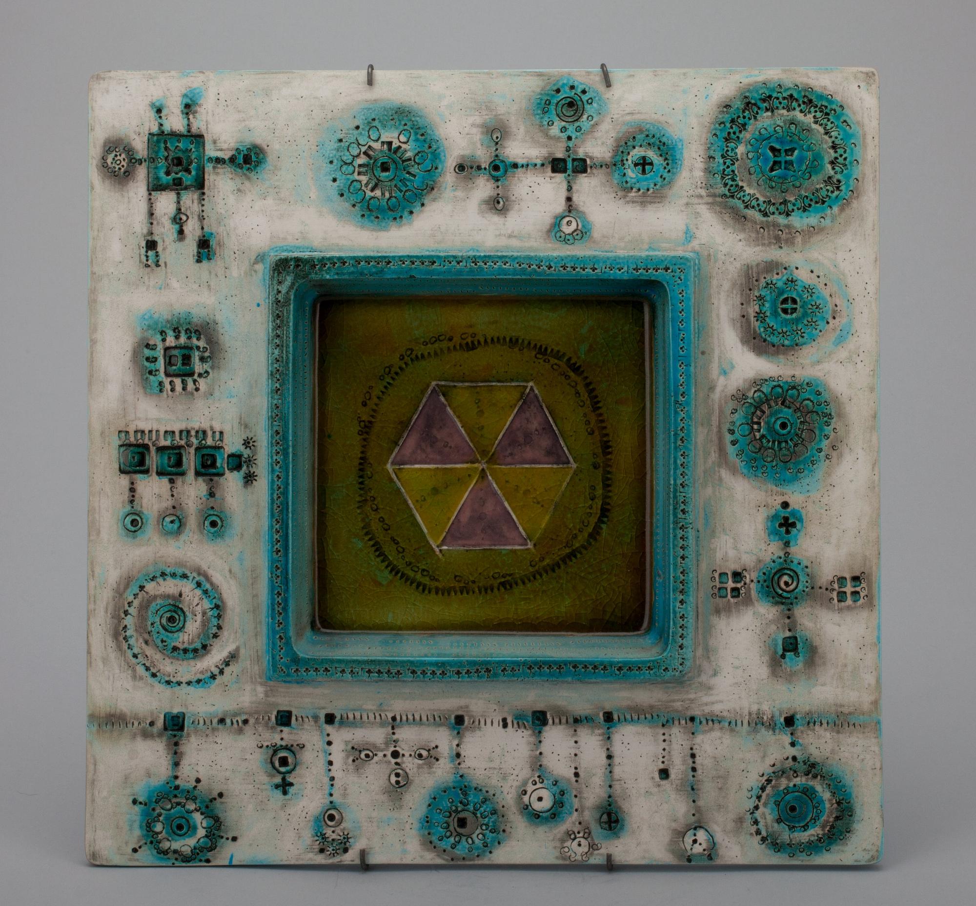 Rut Bryk, KERAMIIKKARELIEFI.