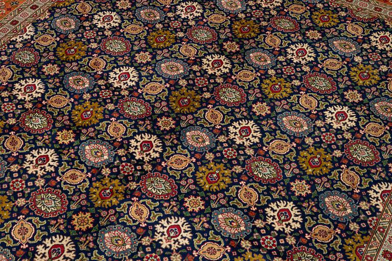 Carpet, Tabriz, approx. 300 x 295 cm.