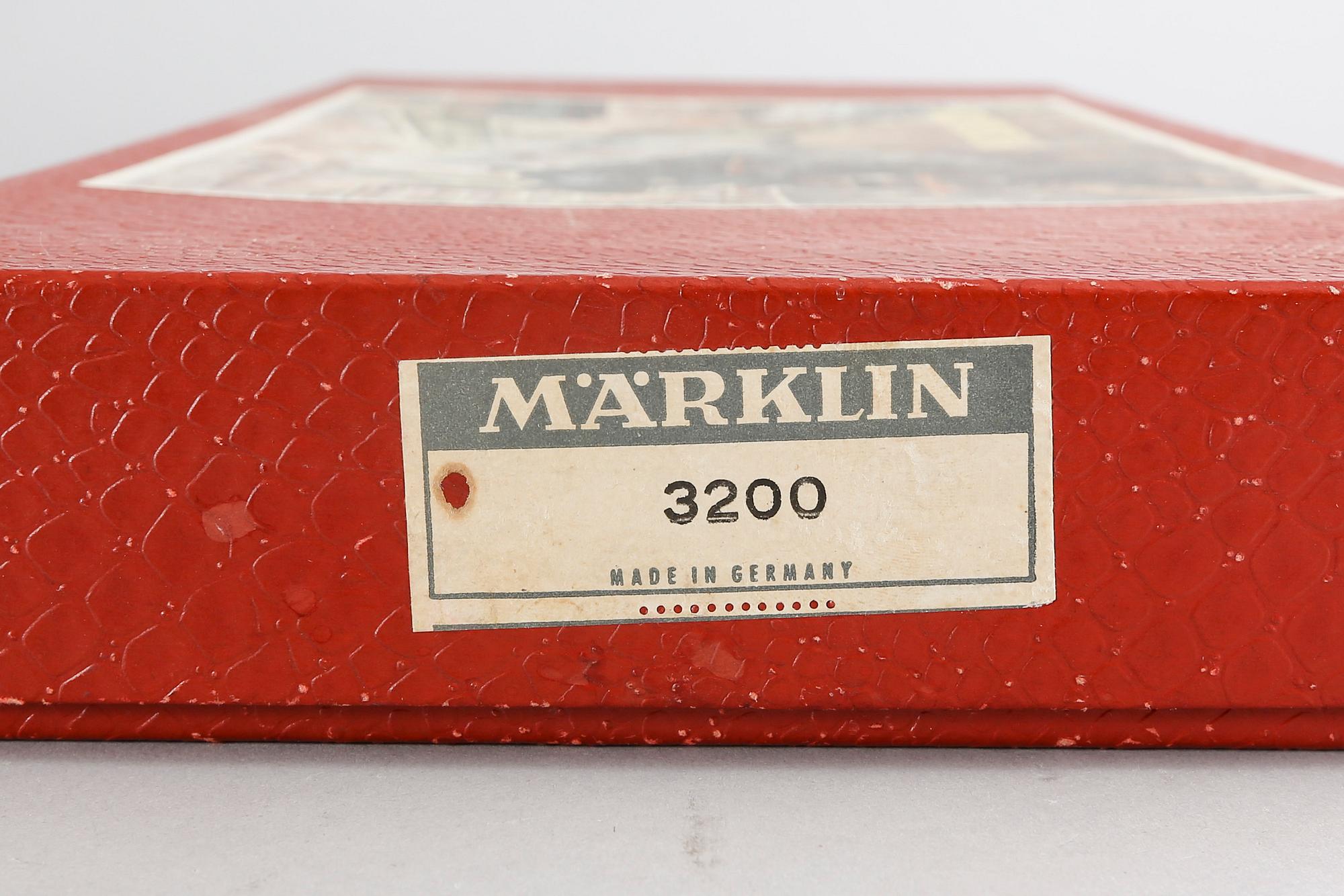 A collection of Märklin trains, wagons and other. - Bukowskis