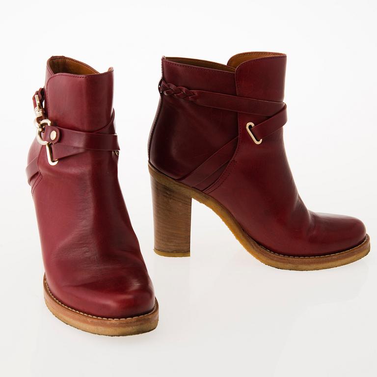 MULBERRY Red Leather Ankle Boots in size 40.