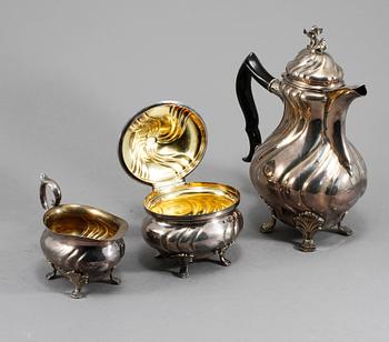 KAFFESERVIS, silver, 3 delar, C G Hallberg, GAB, Stockholm, rokokostil, 1957-1965, vikt 1330 gram.