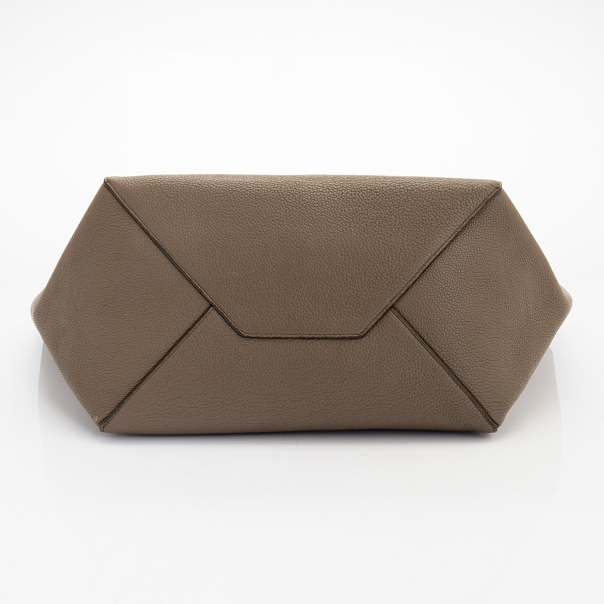 Céline, a 'Cabas Phantom Tote' bag.