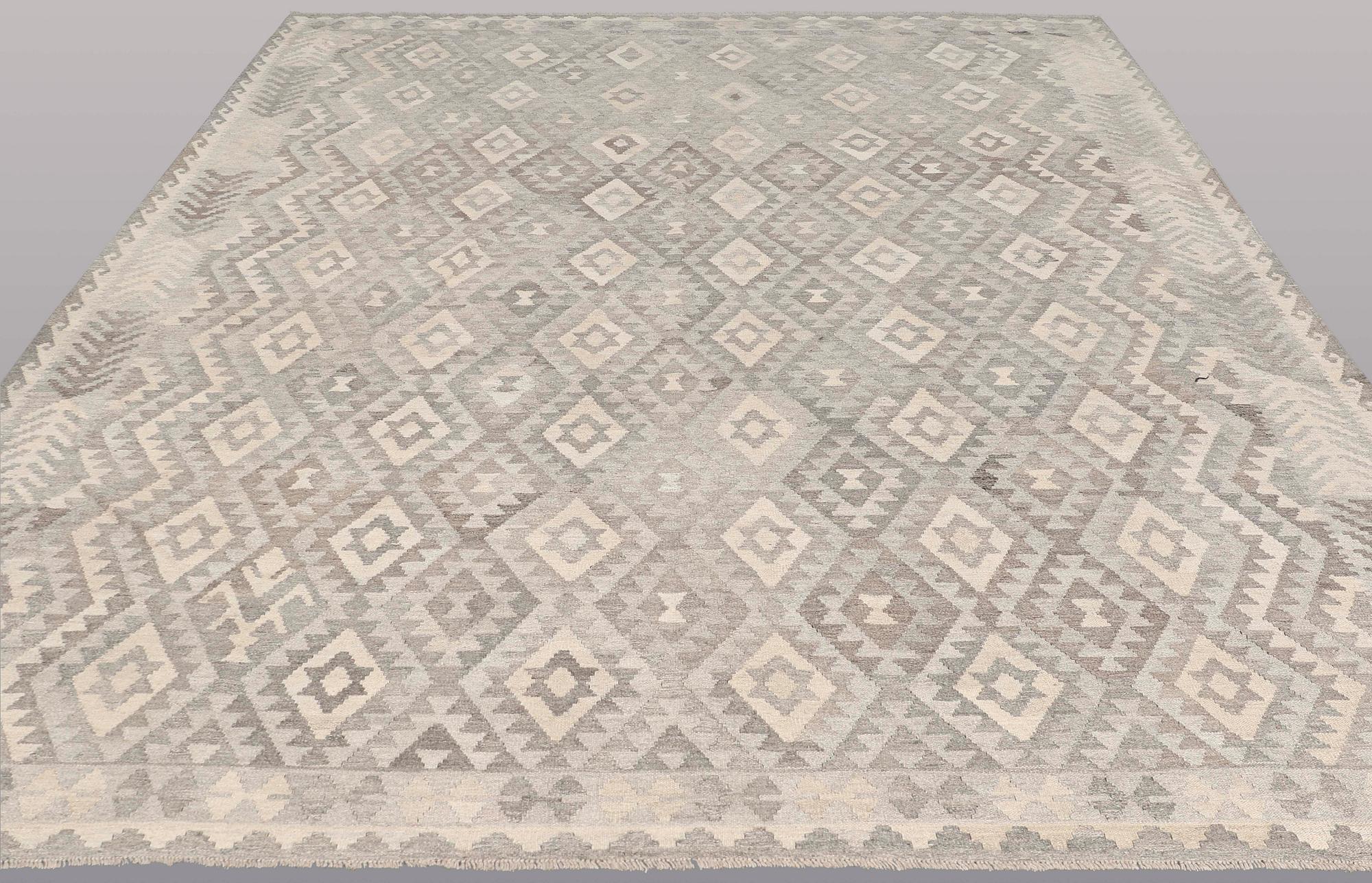 A CARPET, Kilim, ca 369 x 280 cm.