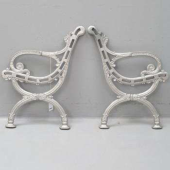 Cast iron ends for a garden sofa, Skoglund & Olson Gefle, circa 1900.