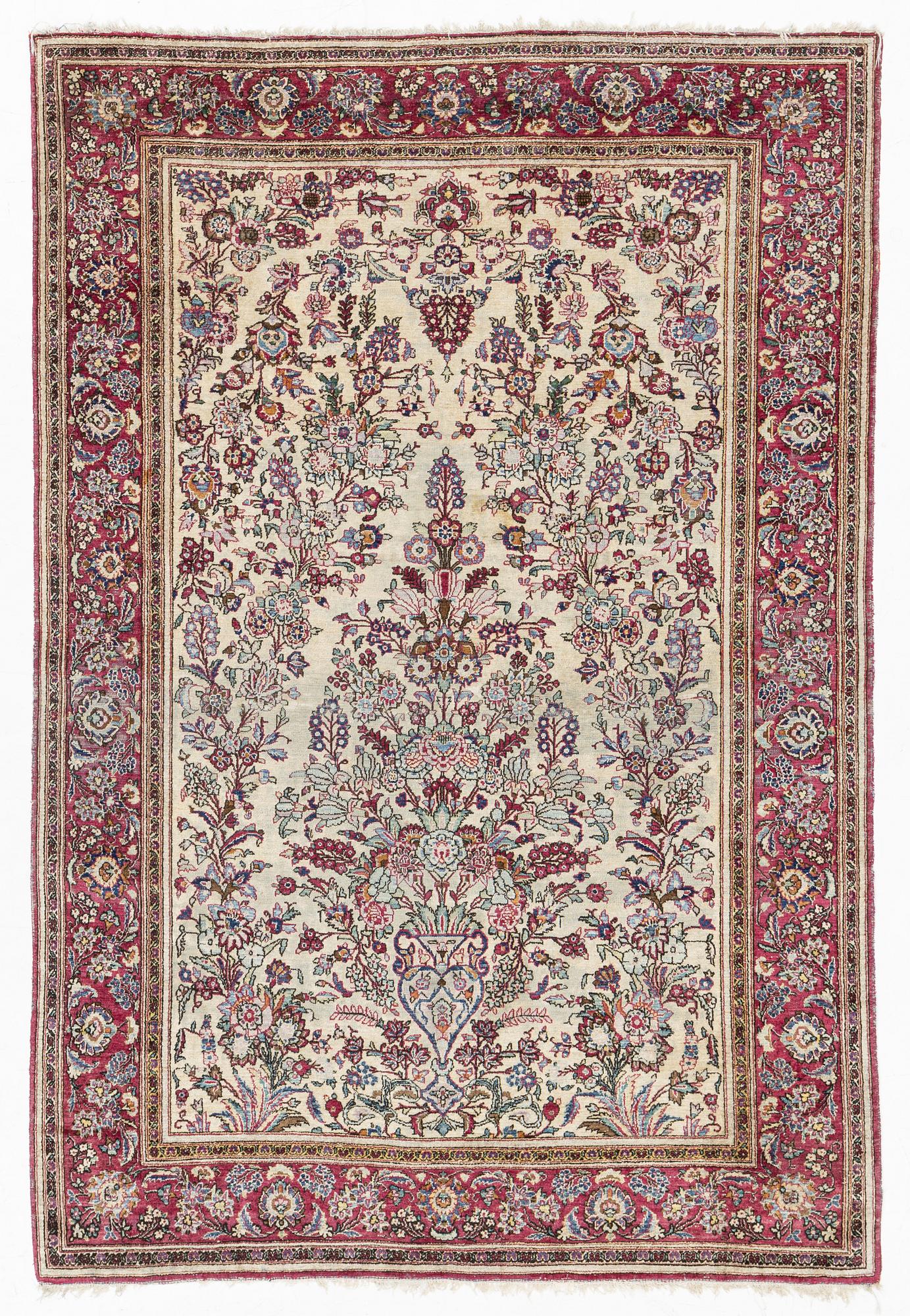Carpet, a silk keshan, 193 x 132 cm.