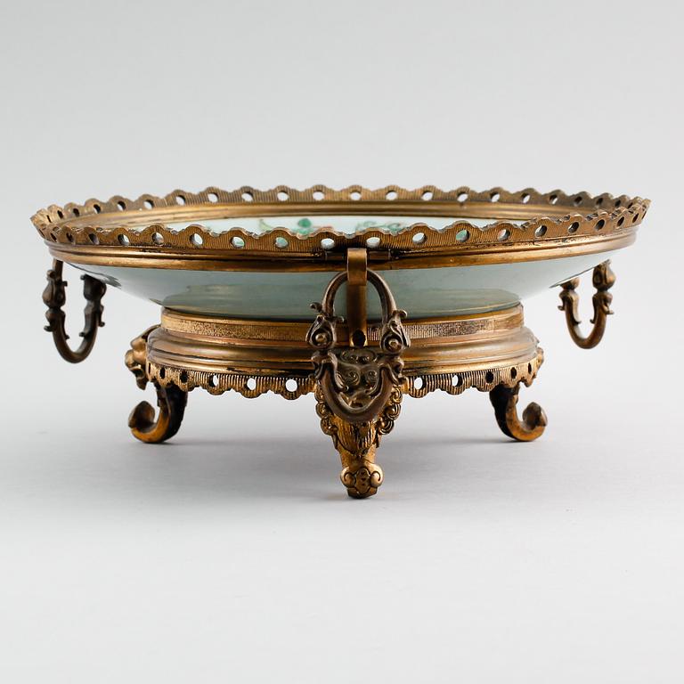 SKÅL PÅ FOT, porslin, Kina, 1800-/1900-tal.