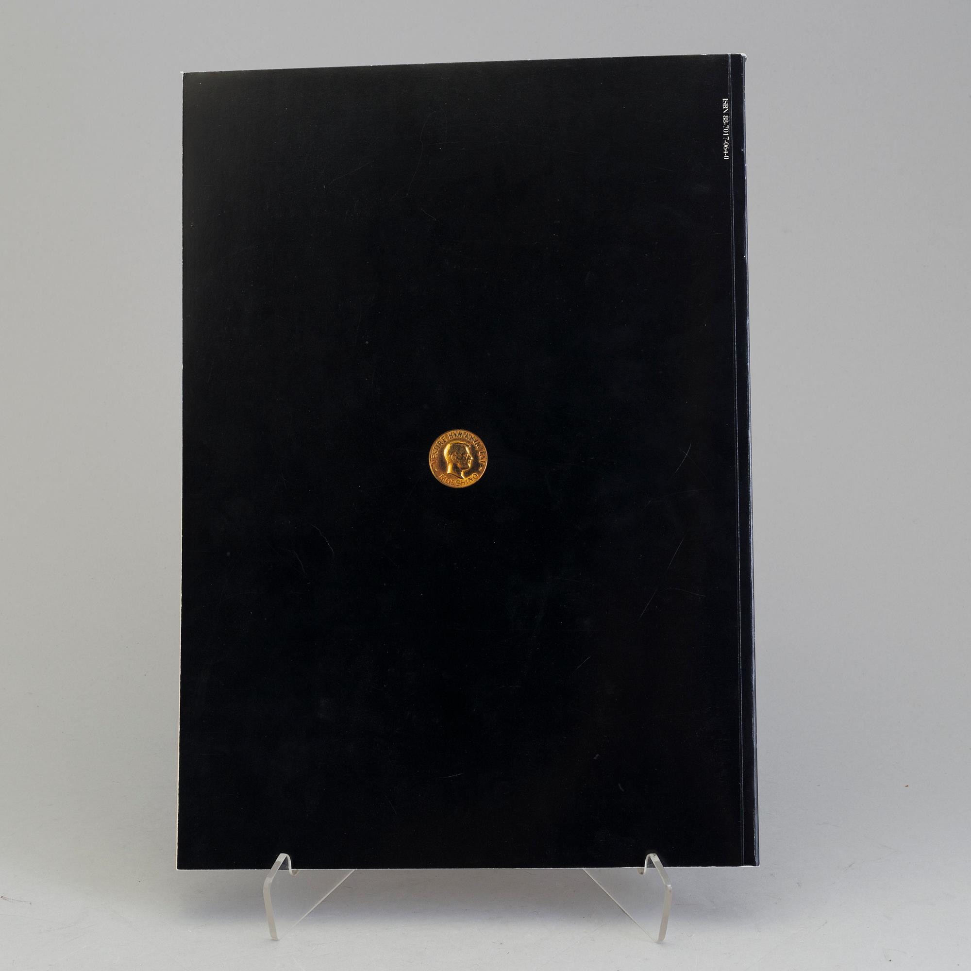 BOOK," To be, or not to be, that's fashion!" by Moschino, Idea Books 1988.