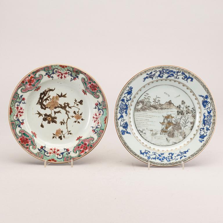 Tallrikar 4 stycken, porslin, olika. Kina, Qingdynastin, Qianlong (1736-95).