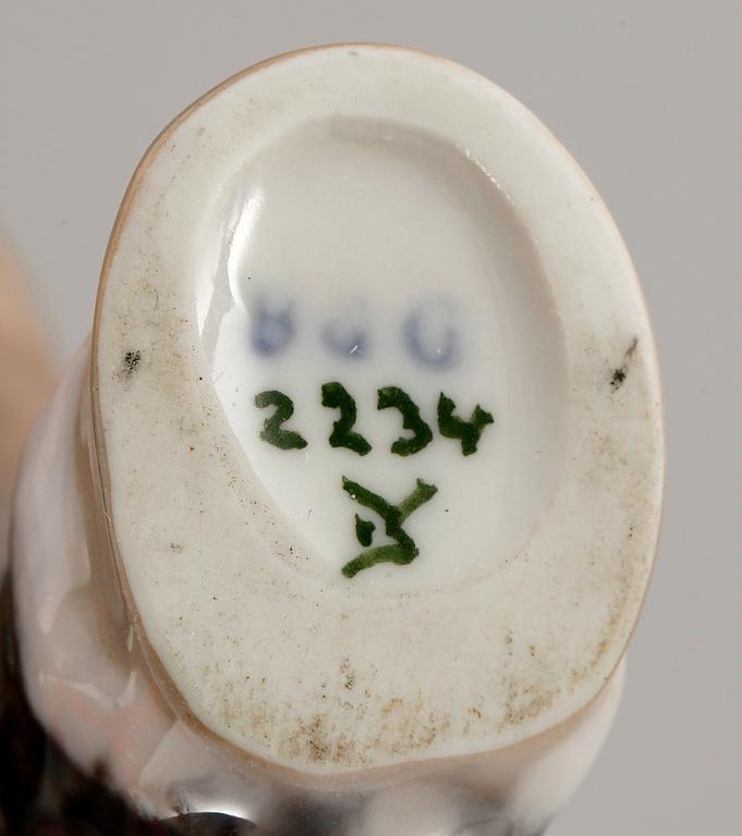 FIGURIN, porslin, Svend Jespersen  Royal Copenhagen, Danmark. Numr 2234.