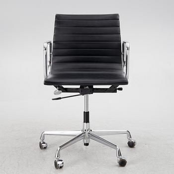 Charles & Ray Eames, a model EA 117 swivel office chair, VItra.