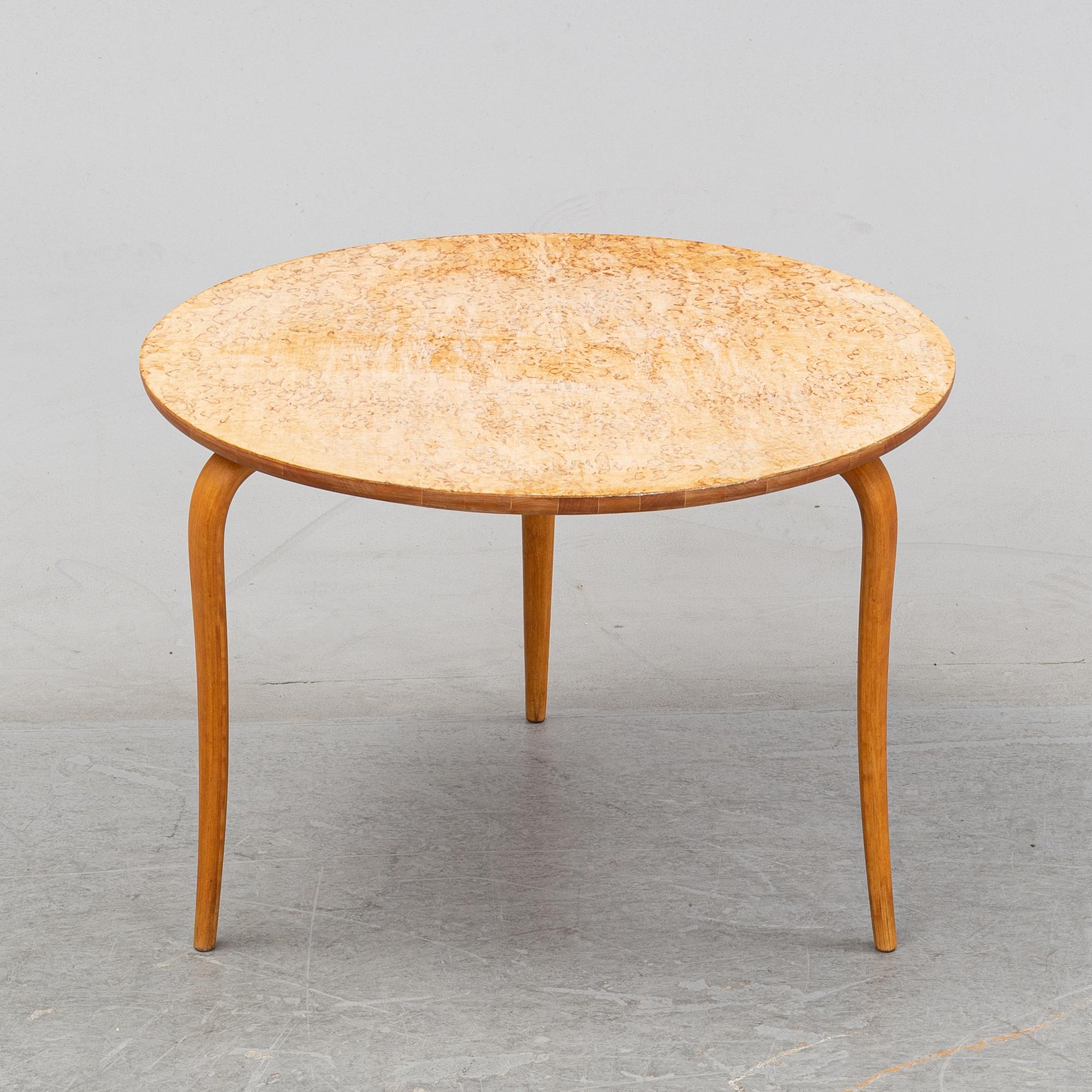 Bruno Mathsson, soffbord, "Annika", för Karl Mathsson, Värnamo.