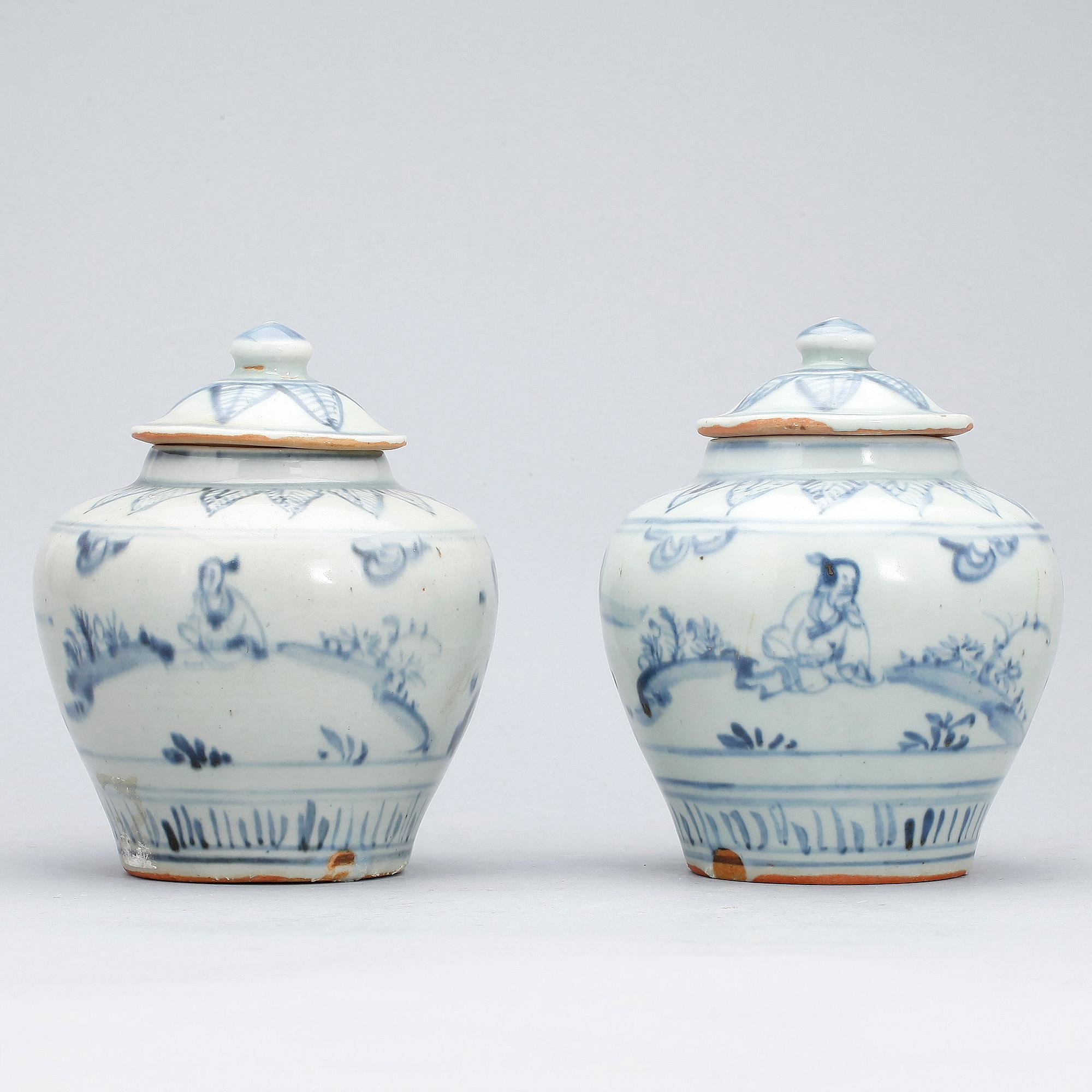 URNOR med LOCK, porslin, Ming-stil, 1900-tal.
