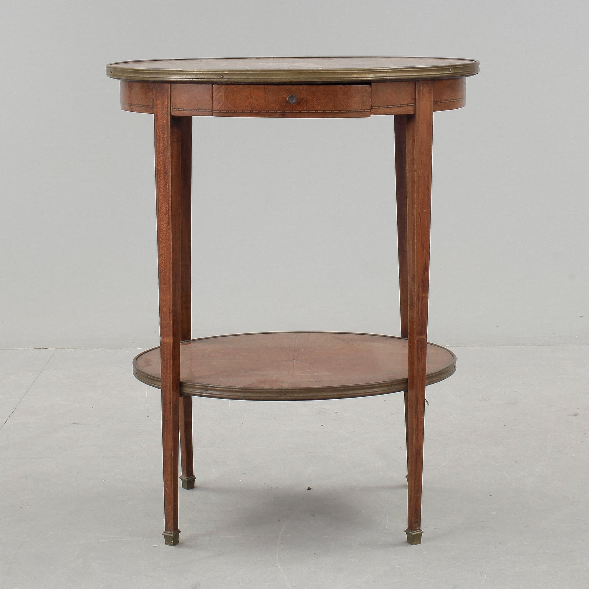 BORD, Louis XVI stil, 1800-talets andra hälft.