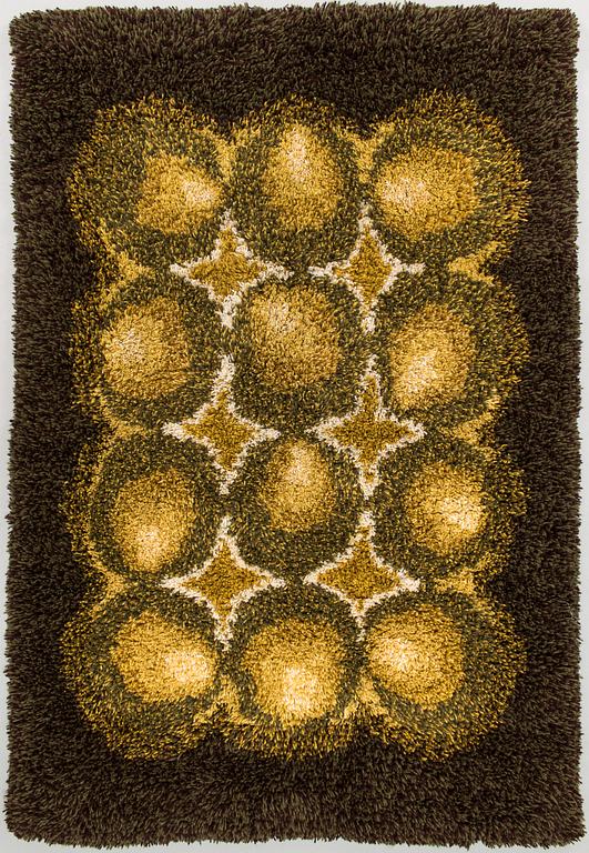 Laila Seppä, ryijy, 'Simpukat', 1960-luku. 158x105 cm.