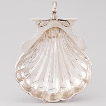 A RUSSIAN SILVER BREAD BASKET, Moscow 1871, makers mark М.Ш.