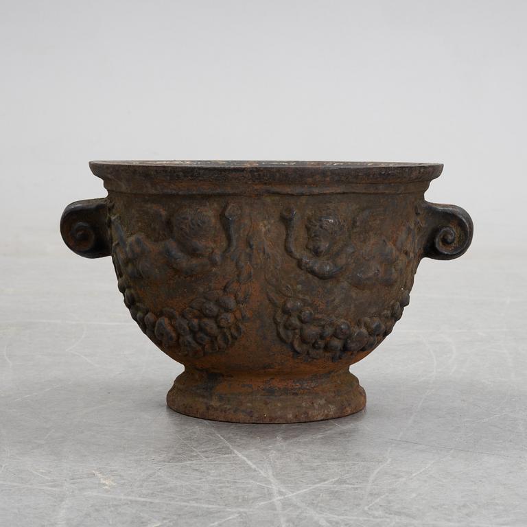 Blomsterurna, Byarums Bruk, gjutjärn, 1900-tal.