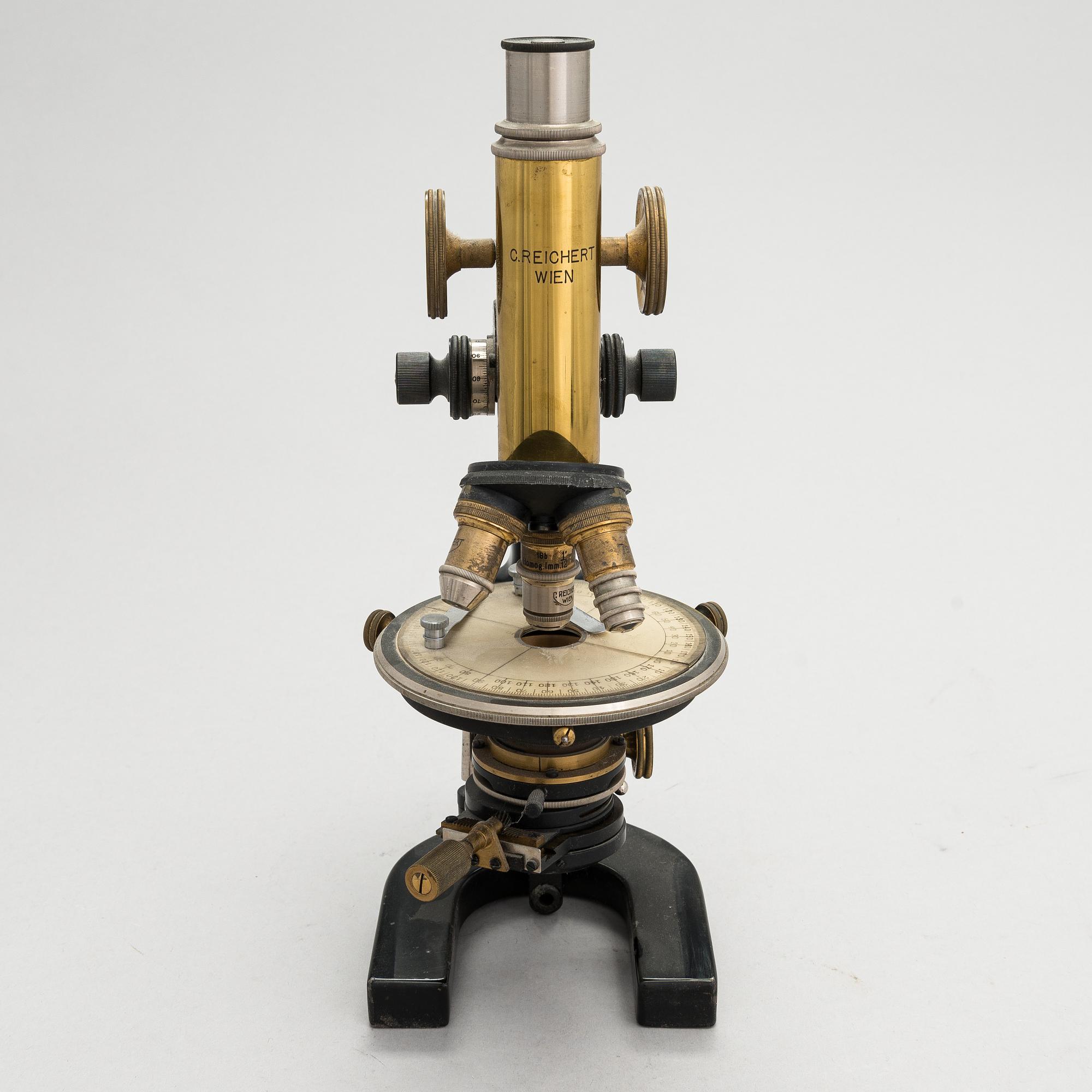 C Reichert, A microscope in box. Wienna ca. 1920.