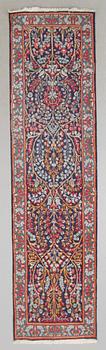 MATTA, Kirman, ca 293 x 75 cm.