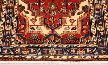 A Hamadan rug, approx. 118 x 90 cm.