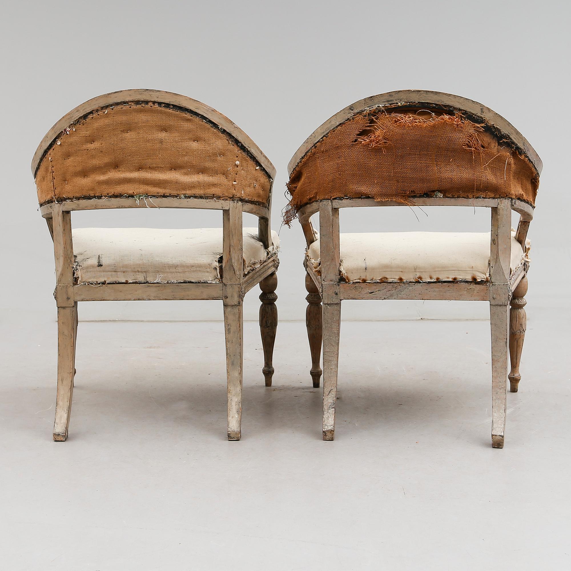 KARMSTOLAR, 2 st, sengustaviansk resp. sengustaviansk stil.