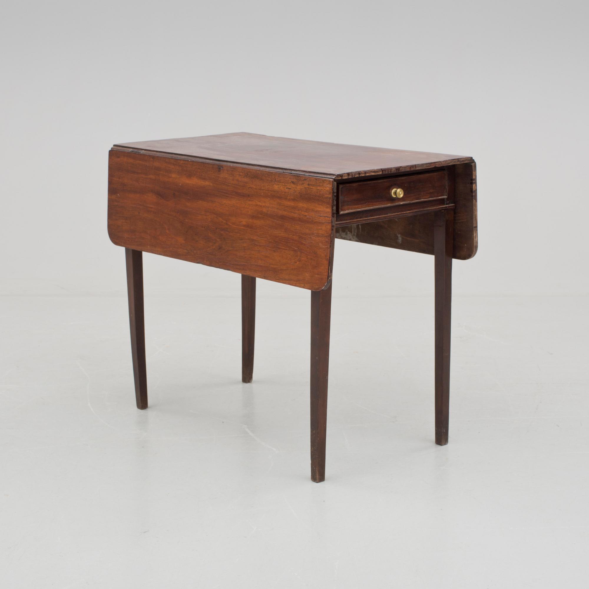 KLAFFBORD, sannolikt England, 1800-tal.