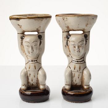 Rökelsehållare, två stycken, keramik. Qingdynastin,