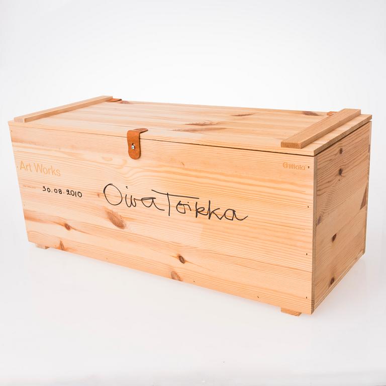 OIVA TOIKKA, lasiveistos, "Latina I", signeerattu Oiva Toikka Iittala 2010, numeroitu 3/30.