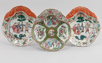 UPPLÄGGNINGSFAT, 3 st, porslin, Kanton, Kina, 1800-tal.