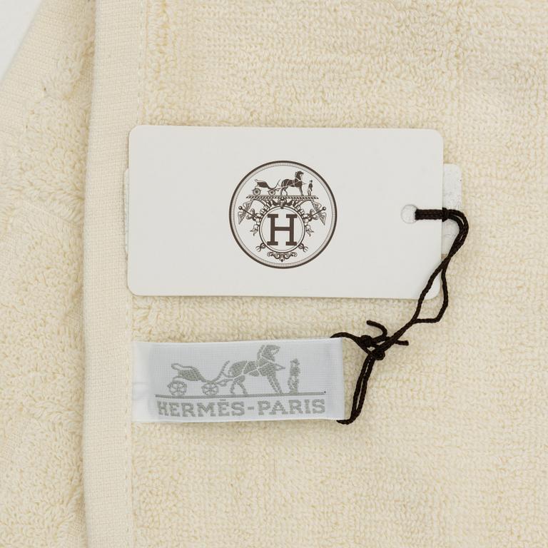 Hermès, a set of two towels.