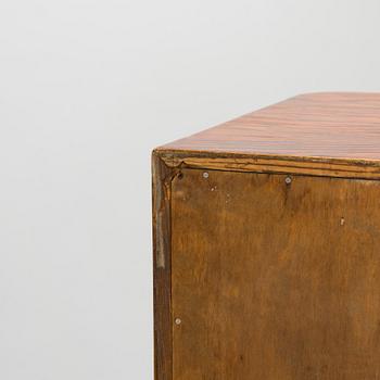 Margaret T. Nordman, kaappi, / Hanne Autere reliefi, Oy Stockmann Ab, Keravan Puusepäntehdas, 1930-luku.