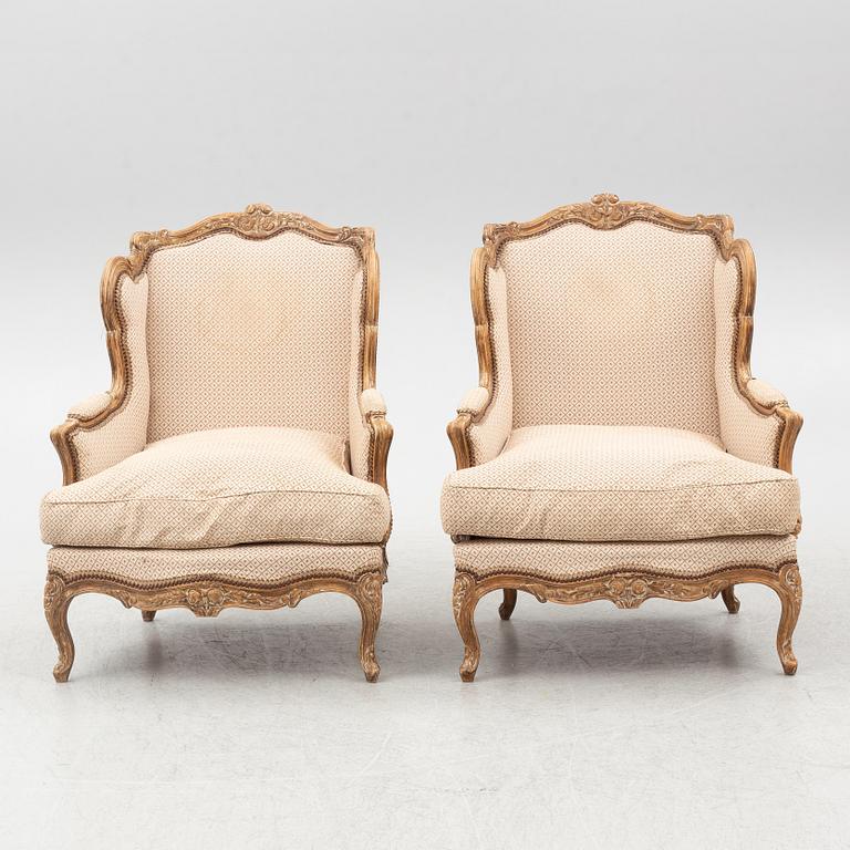 Bergèrer, ett par, Louis XV-stil, omkring år 1900.