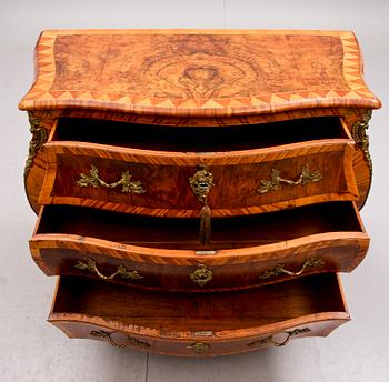 BYRÅ, rokoko, svensk 1700-talets andra hälft.